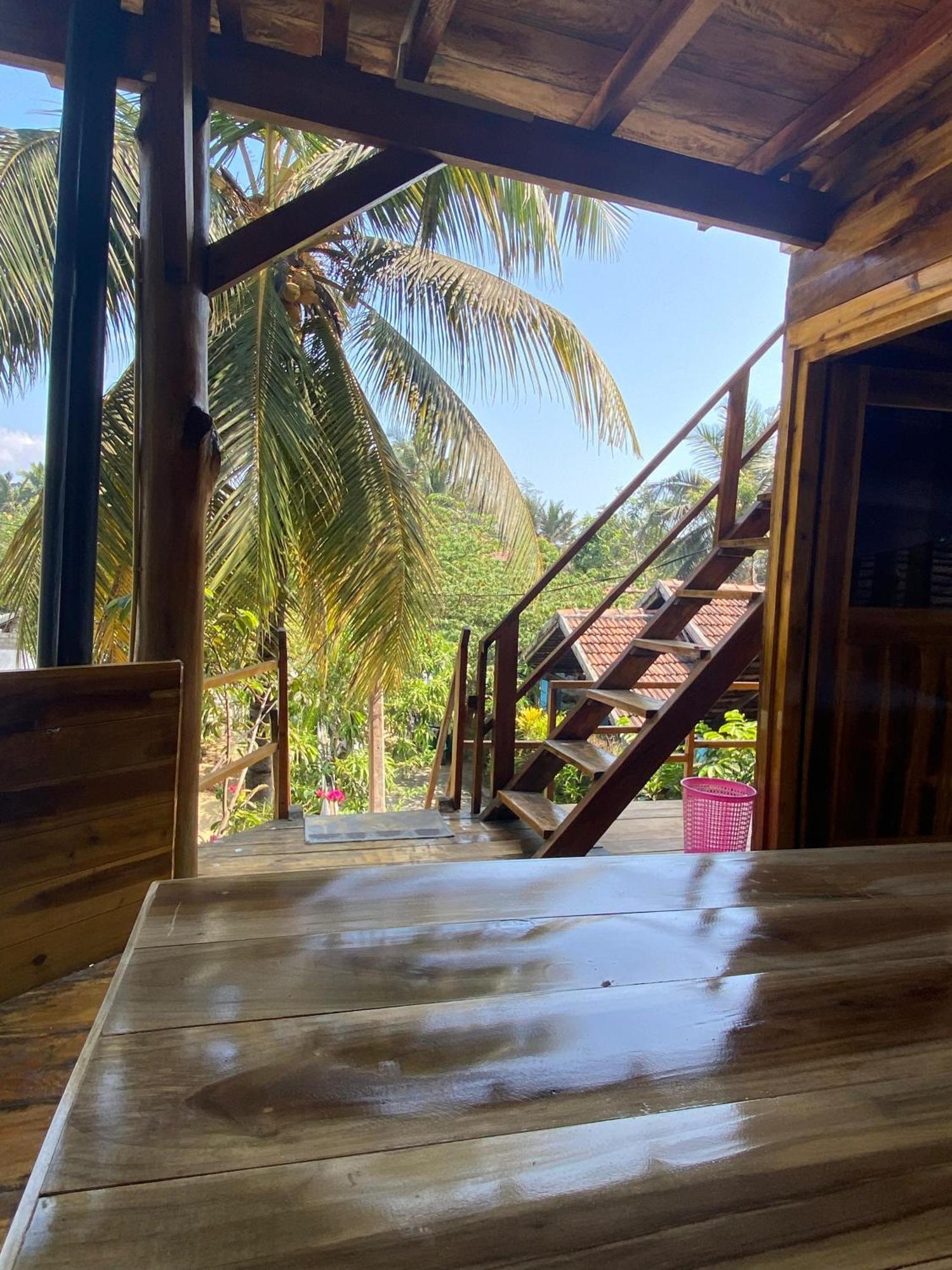 Surf Beach Hotel Arugam Kudah Eksteriør bilde