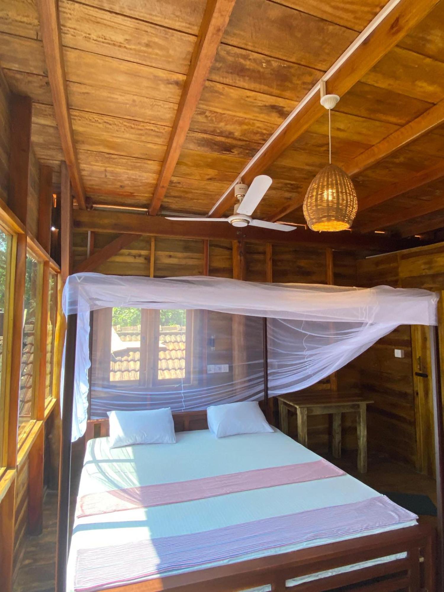 Surf Beach Hotel Arugam Kudah Eksteriør bilde