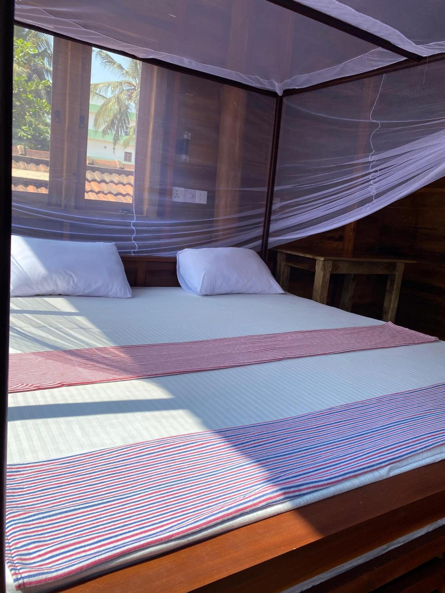 Surf Beach Hotel Arugam Kudah Eksteriør bilde
