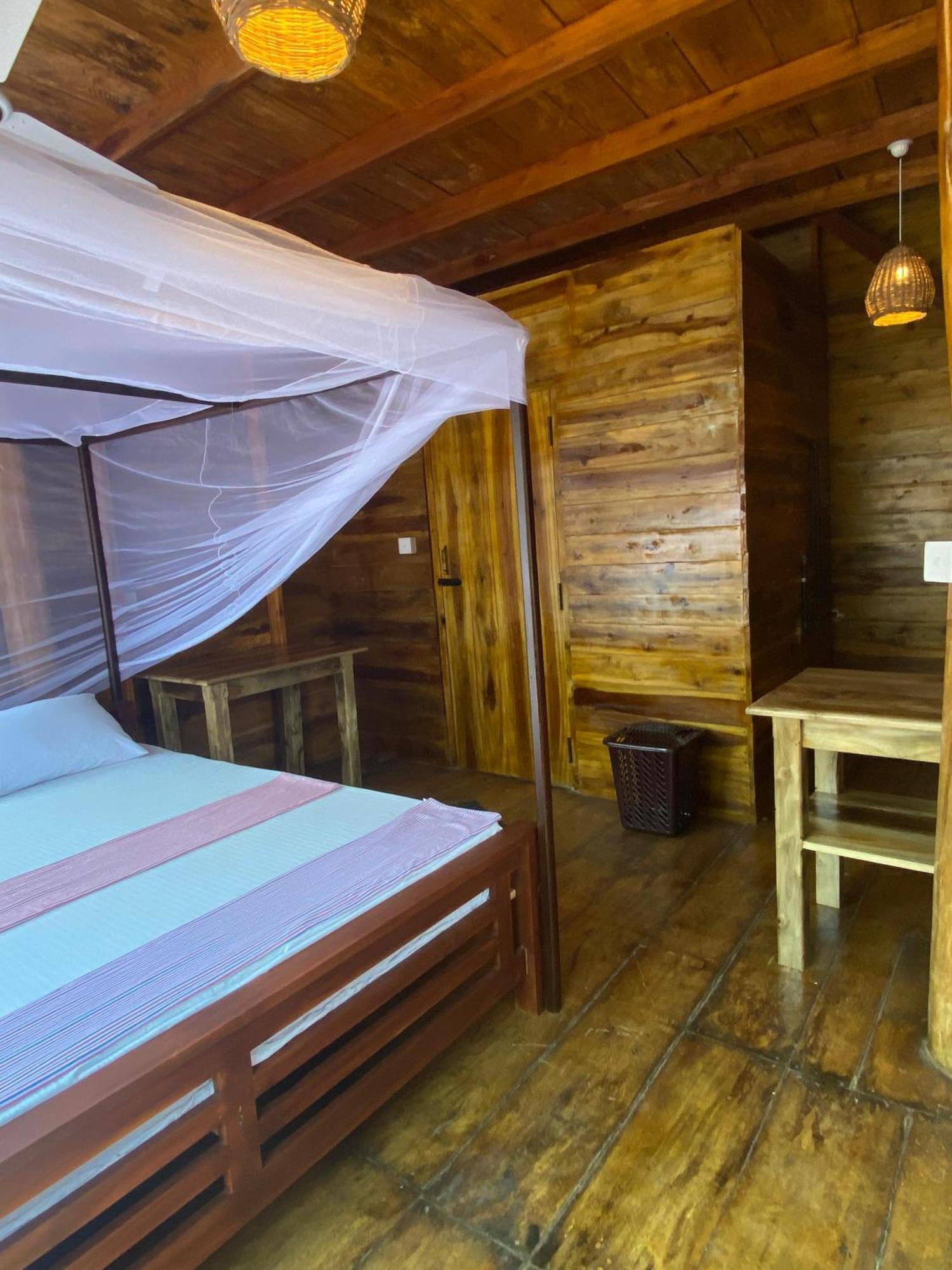 Surf Beach Hotel Arugam Kudah Eksteriør bilde
