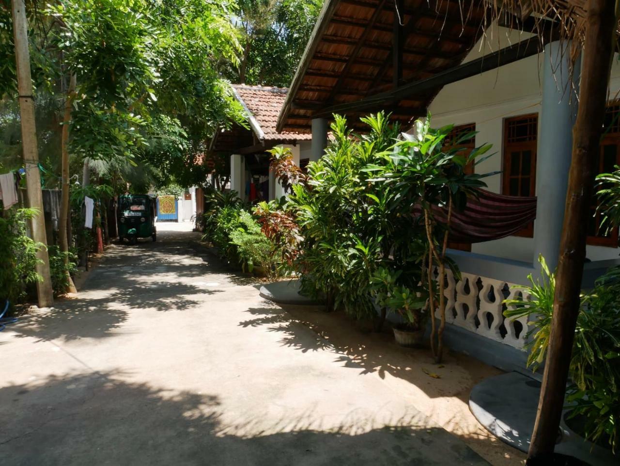 Surf Beach Hotel Arugam Kudah Eksteriør bilde